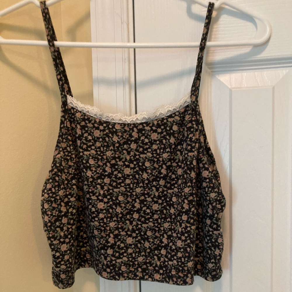 Lace trim floral tank top